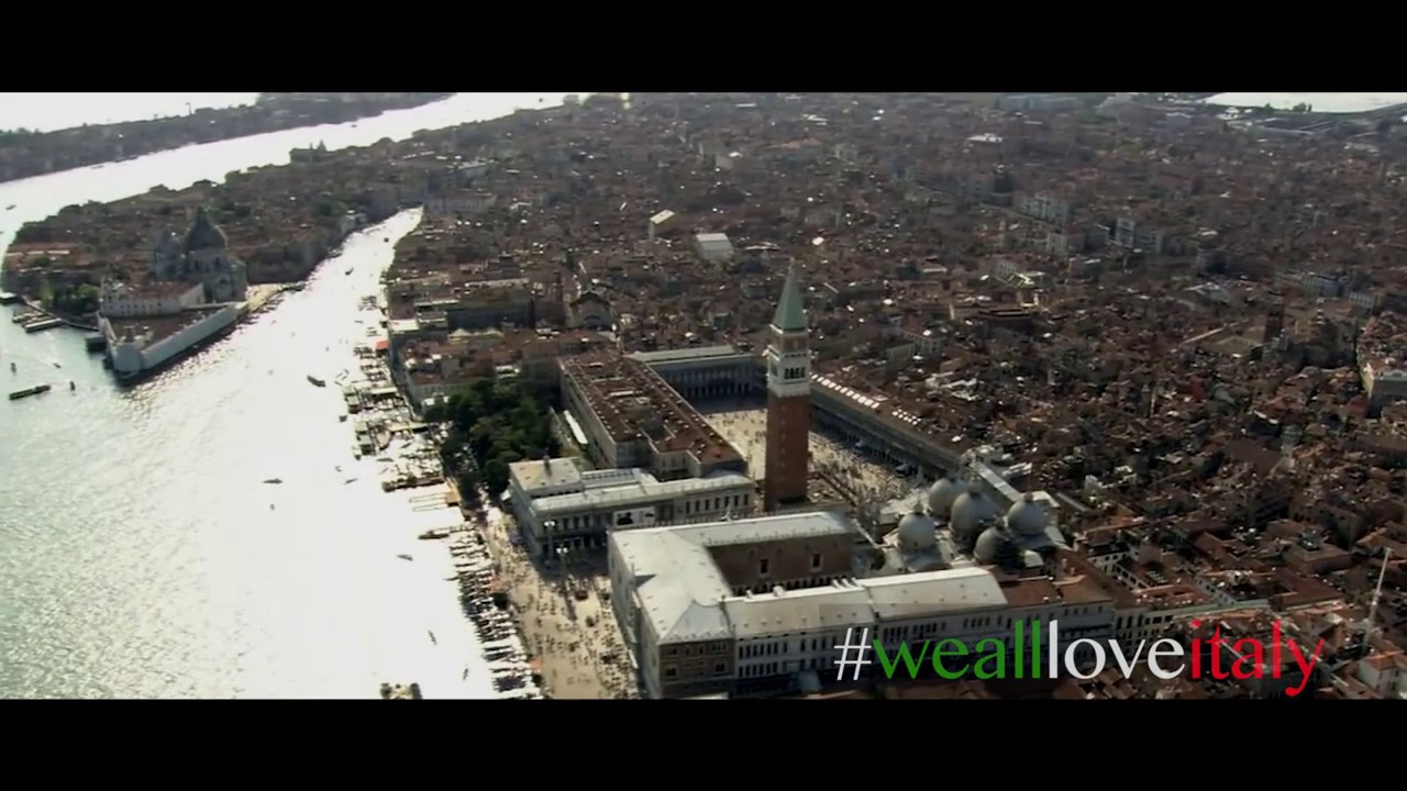 TUTTI AMIAMO L' ITALIA - ( WE ALL LOVE ITALY )
