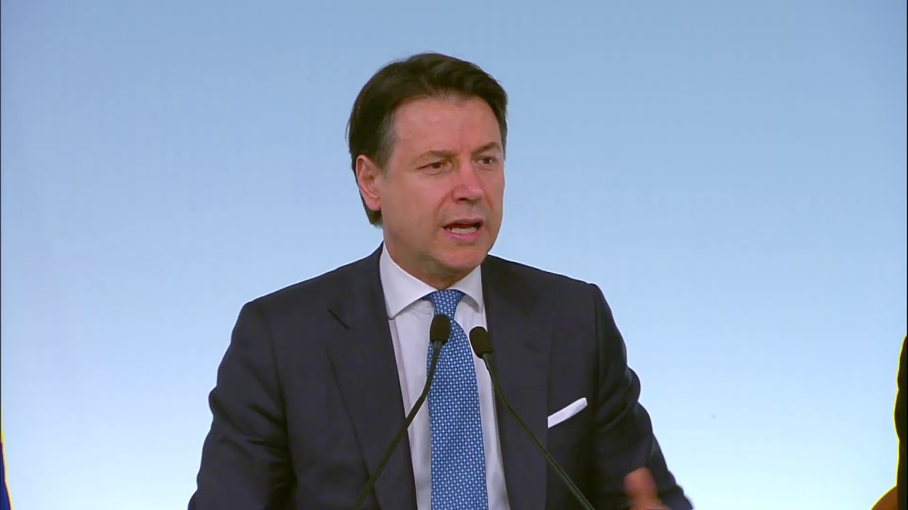 Coronavirus, dichiarazioni alla stampa del Presidente Conte e del Ministro Azzolina