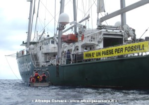 Rainbow Warrior Savona 24-6-2014 01b