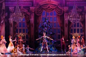 BallettodiMosca.Lo Schiaccianoci- foto Nadya Pyastolova