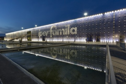 Famila
