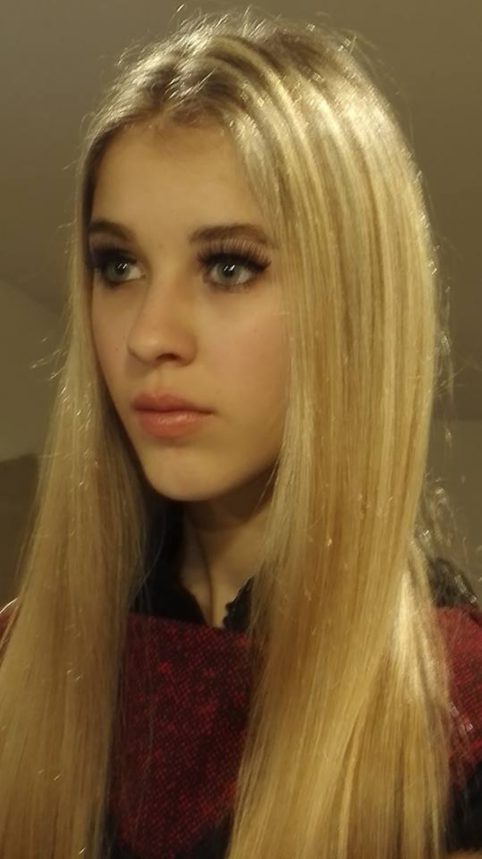 02 - Zoe Nochi