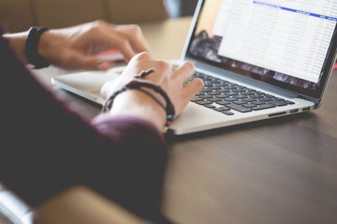 E-COMMERCE. MOMENTO D'ORO PER LE IMPRESE ITALIANE E LIGURI (1)
