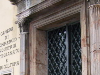 Entrata del Palazzo a Savona della Camera di Commercio Riviere di Liguria