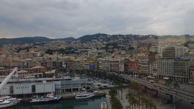 Genova vista sul porto antico