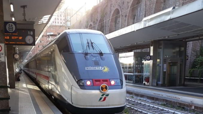 Frecciabianca alla Stazione di Genova Principe