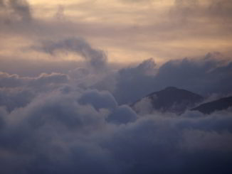 Nuvole e Alpi liguri