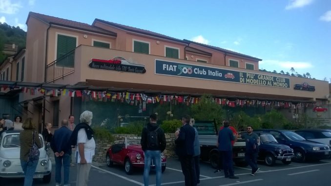 Il Fiat 500 Club Italia a Garlenda, in provincia di Savona