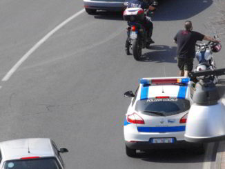 Polizia locale di Albenga in via Piave