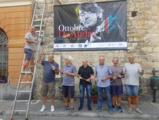 I Fieui di caruggi di Albenga allestiscono Ottobre De Andrè