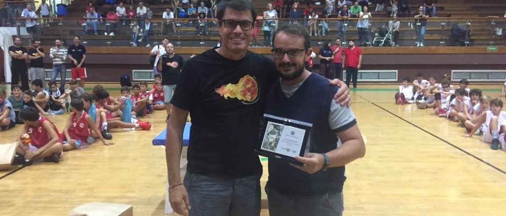 Premiato 'ex presidente del Basket Loano Garassini Marco Vignola