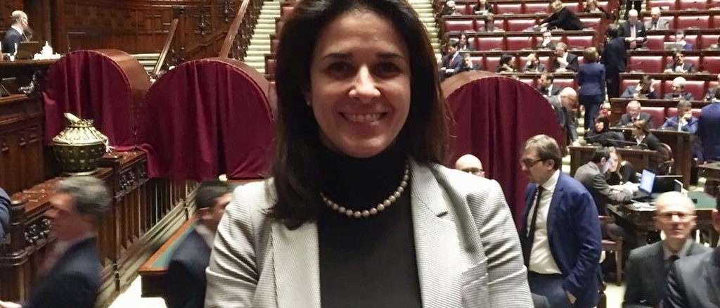 Sara Foscolo in Parlamento