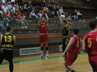 Basket Loano Garassini Bussone al tiro