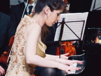 Giulia Toniolo al pianoforte