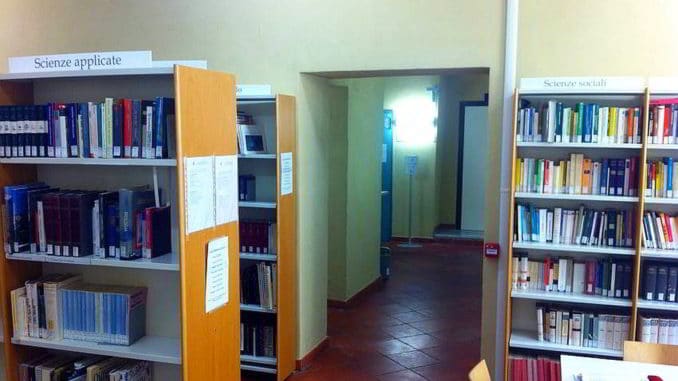 Interno della Biblioteca di Albenga