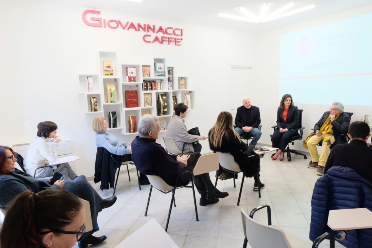Presentazione a Finale Liggure del Festival teatrale di Borgio VErezzi