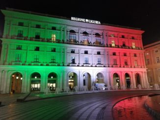 Palazzo delle Regione Liguria in tricolore