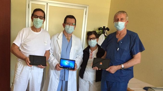 Ospedale di Albenga dal Rotary i tablet per i pazienti in isolamento