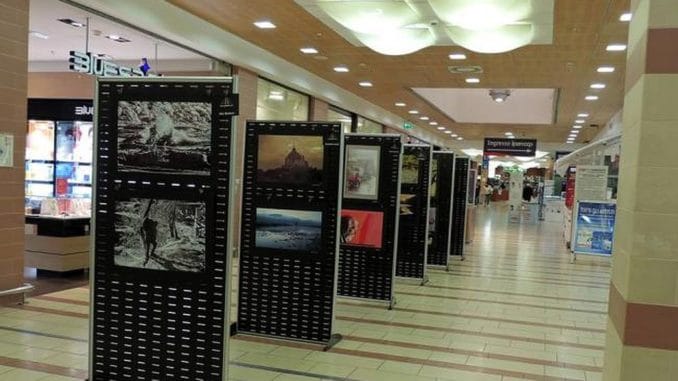 Albenga interno centro commerciale Le Serre