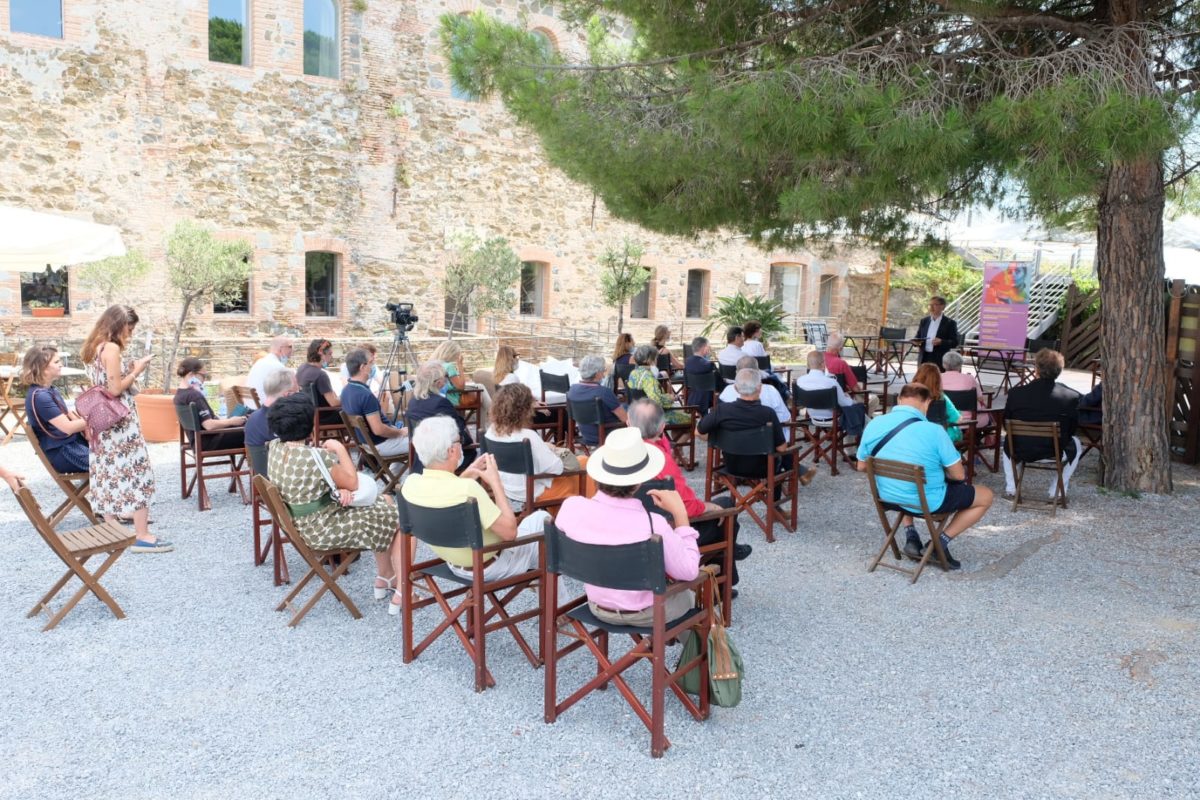 Savona - Presentazione Opera Giocosa Contaminazioni liriche