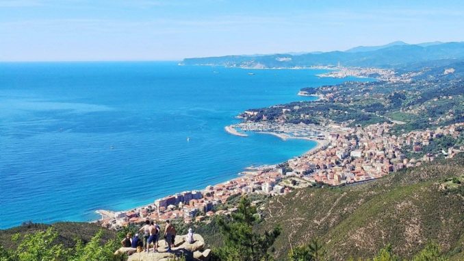 Varazze panoramica dalla collina