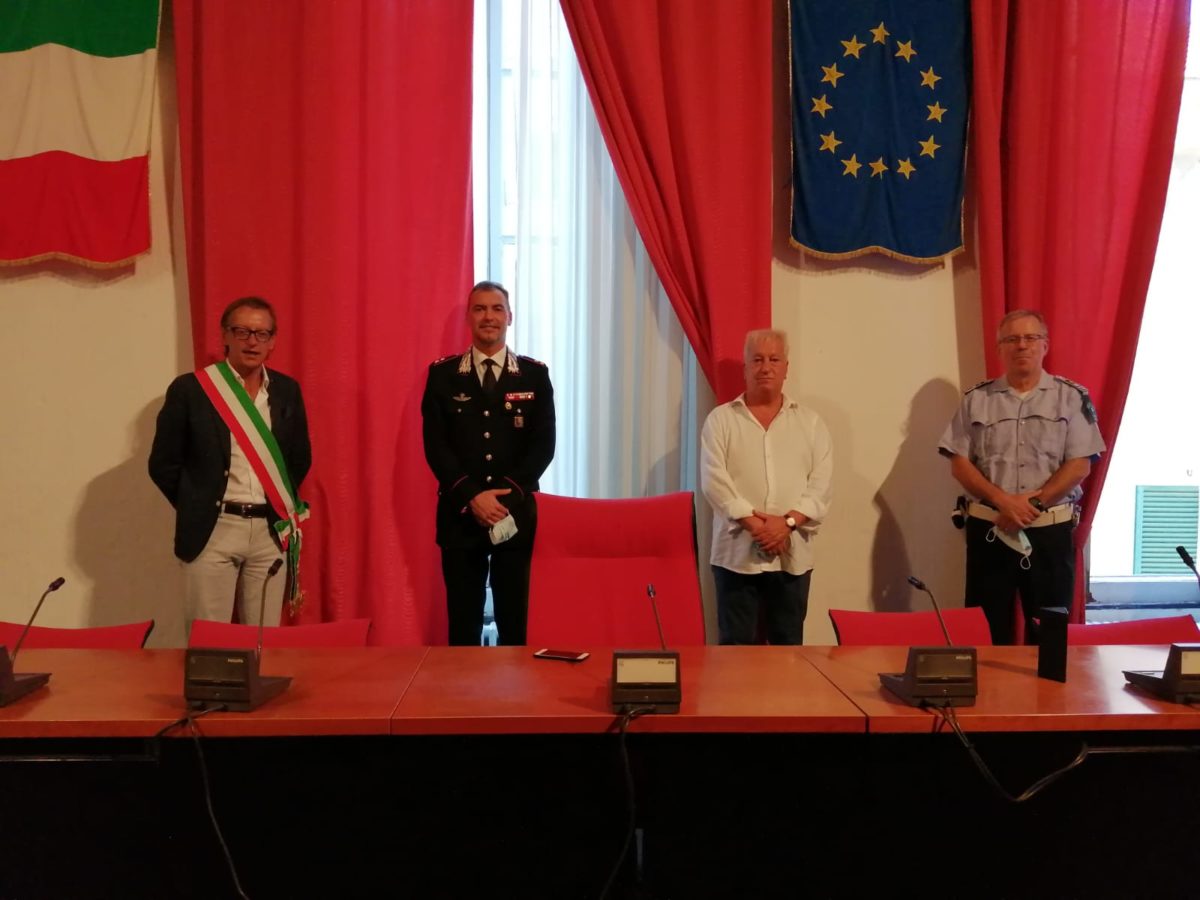 In Comune ad Albega - rossi polizia locale