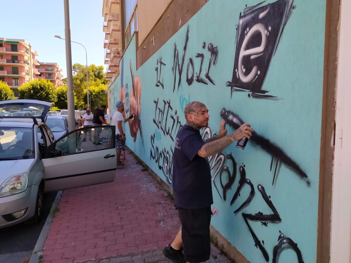 murales in onore di Pinketts e Scerbanenco