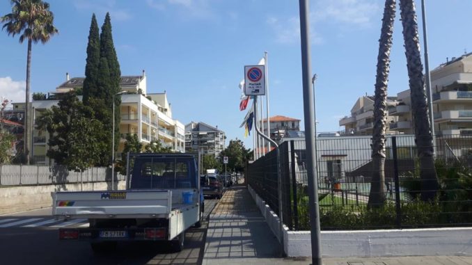 Albenga via Isonzo cartelli
