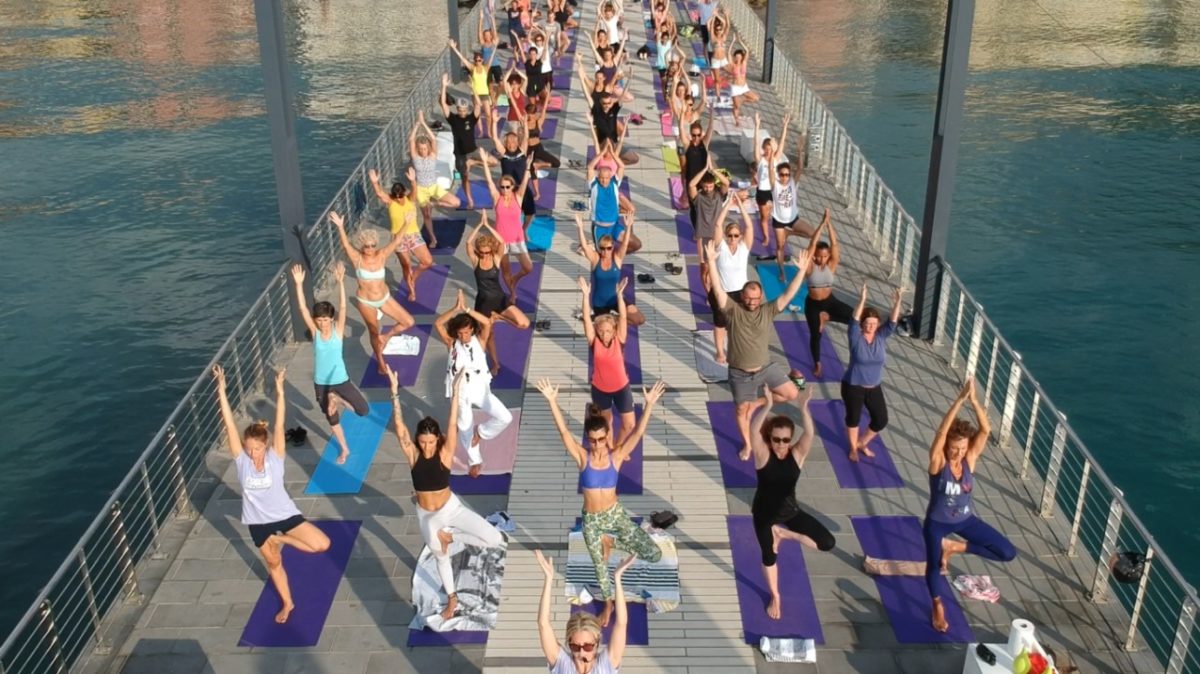 Free Yoga sul Molo di Alassio