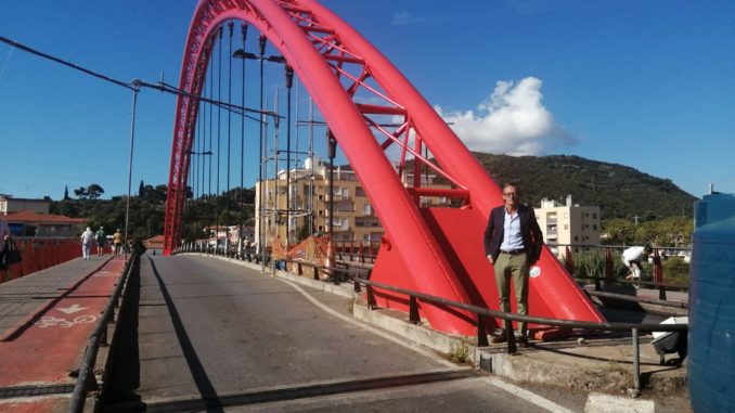 Il Ponte rosso e il sindaco di Albenga Riccardo Tomatis