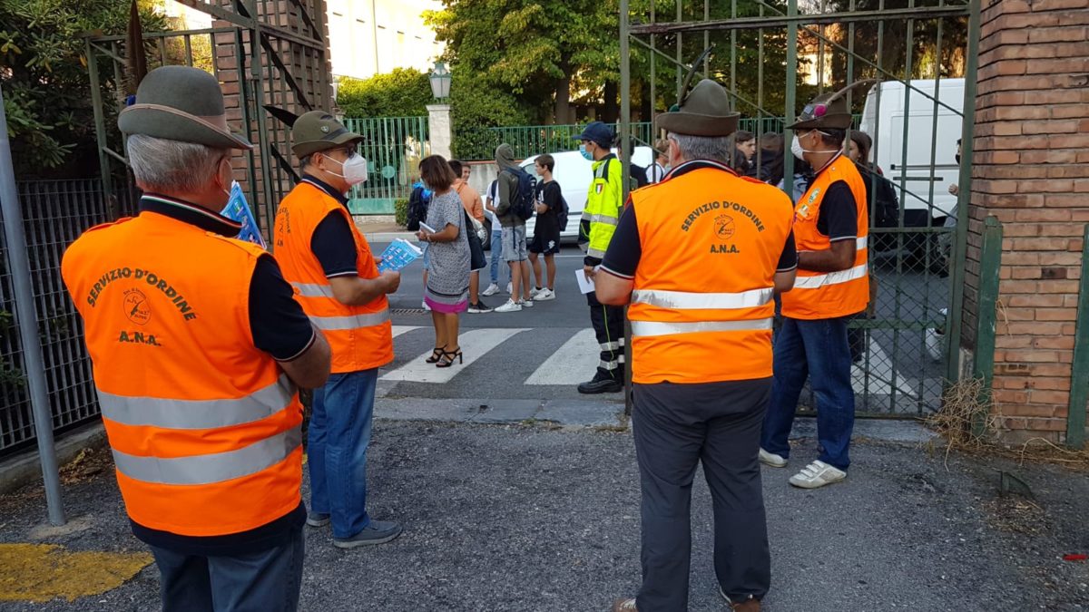 Controlli a ingresso Scuola Loano