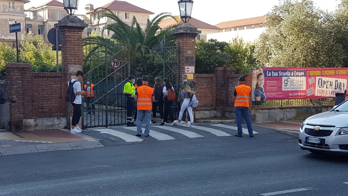 Controlli a ingresso Scuola Loano