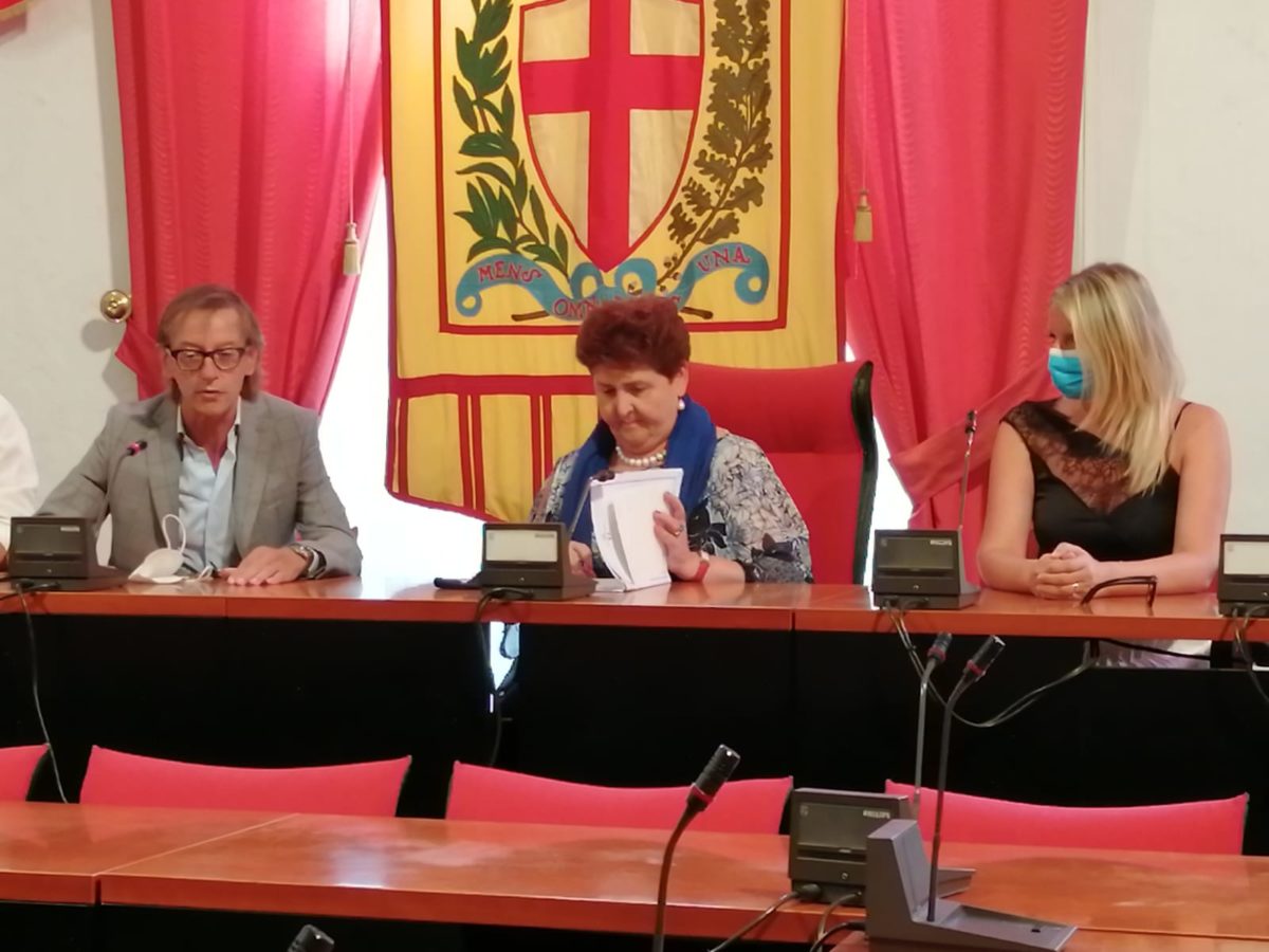 Ministro Teresa Bellanova ad Albenga 