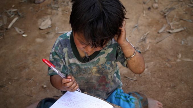 bambini povertà