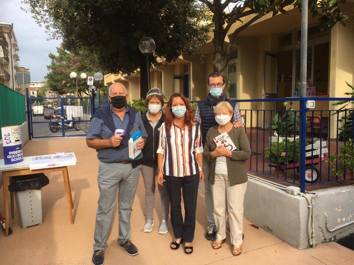 Albenga donazione Tre Torri termometri alle scuole