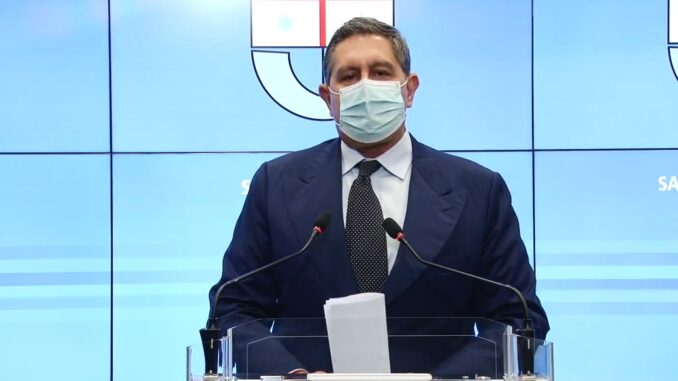 Giovanni Toti in Regione Liguria nella Sala Trasparenza