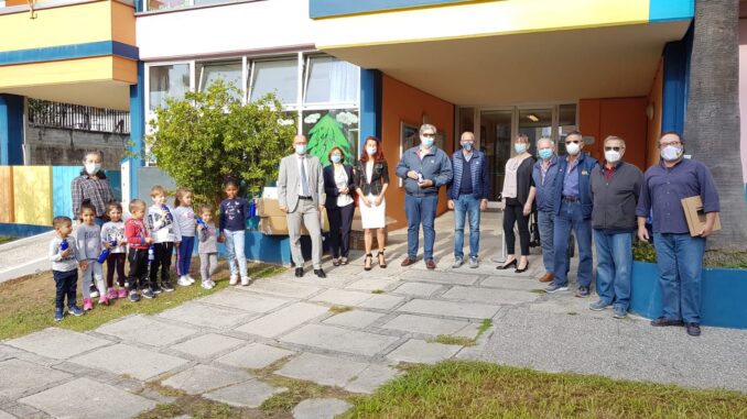Loano - donazione Borracce Lions