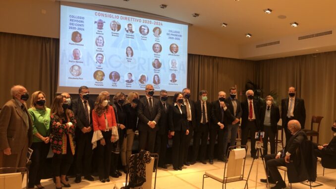 Manageritalia Liguria - Foto di tutti gli eletti in consiglio direttivo, sindaci e probiviri Liguria