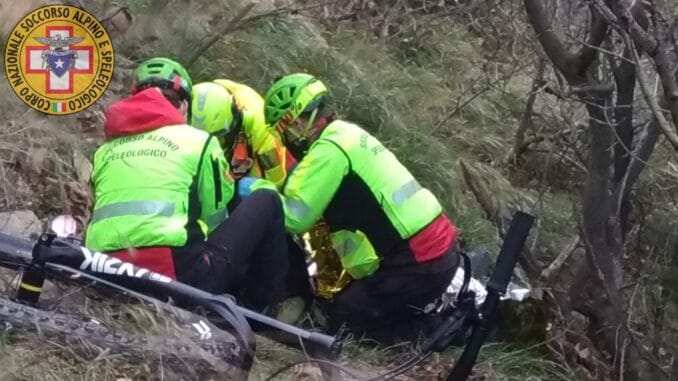 Soccorso biker ferito sulle alture di Noli