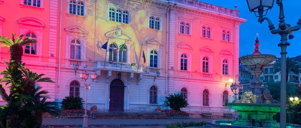 Luminarie natalizie Alassio 2020 - palazzo comunale