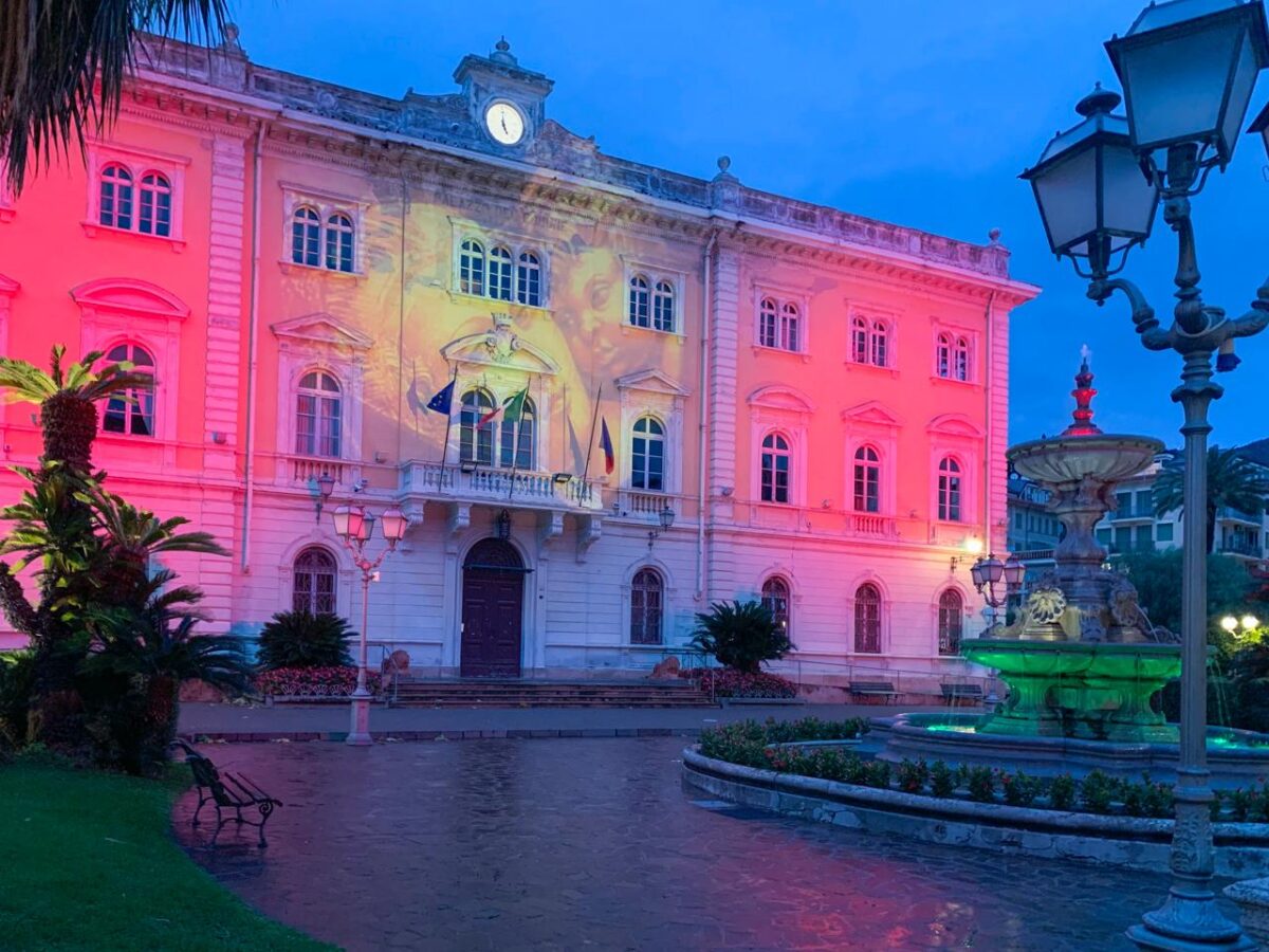 Luminarie natalizie Alassio 2020 - palazzo comunale