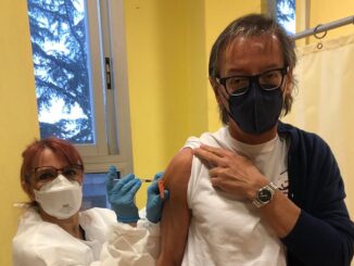 Sindaco Albenga Riccardo Tomatis vaccino covid