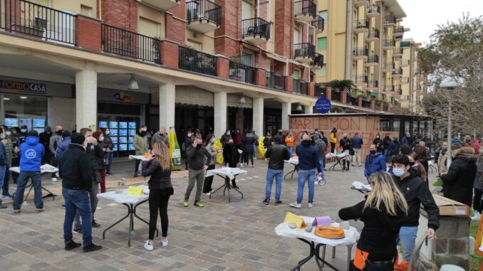 Chiusura bar e ristoranti proteste ad Andora 02