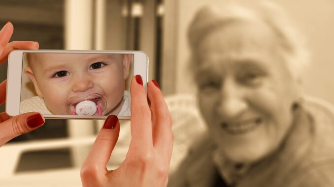 anziana e bambino