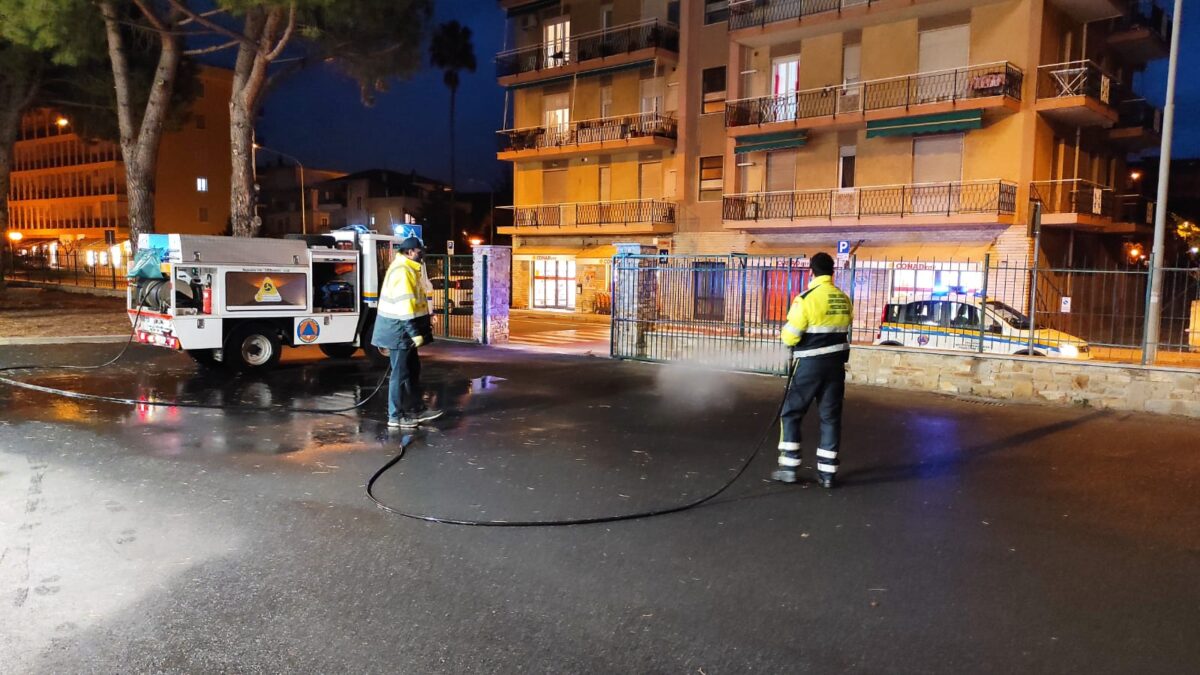 Andora Sanificazione cortili scuole