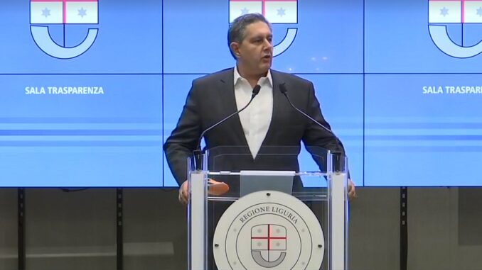 Giovanni Toti in Regione Liguria nella Sala Trasparenza