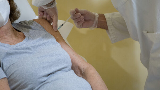 Inizzio vaccinazioni in farmacia a Genova e in Liguria