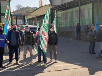 Presidio sindacale a Sanremo davanti alla sede della Doreca