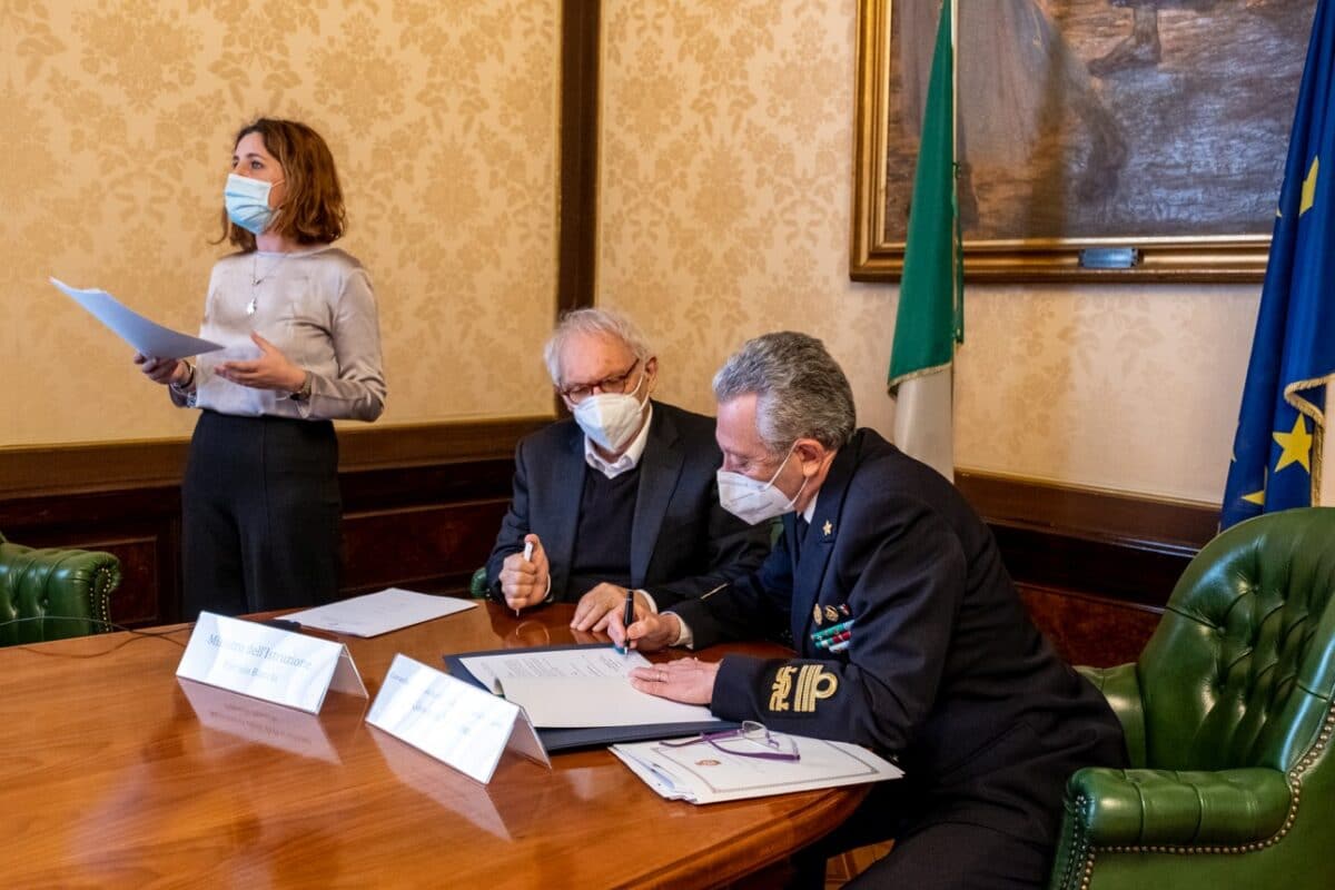 Firma Protocollo Guardia Costiera