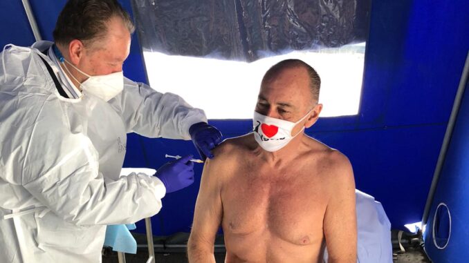 Sindaco di Alassio Marco Melgrati vaccinato